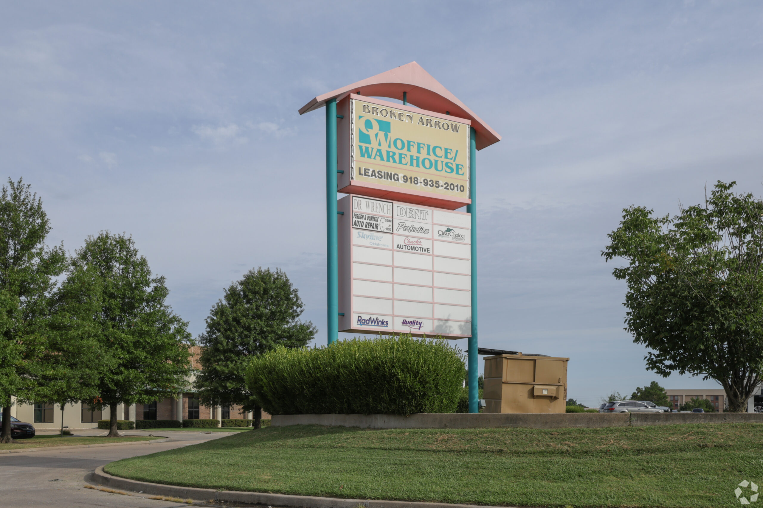 2101-2230 N. Beech Ave.