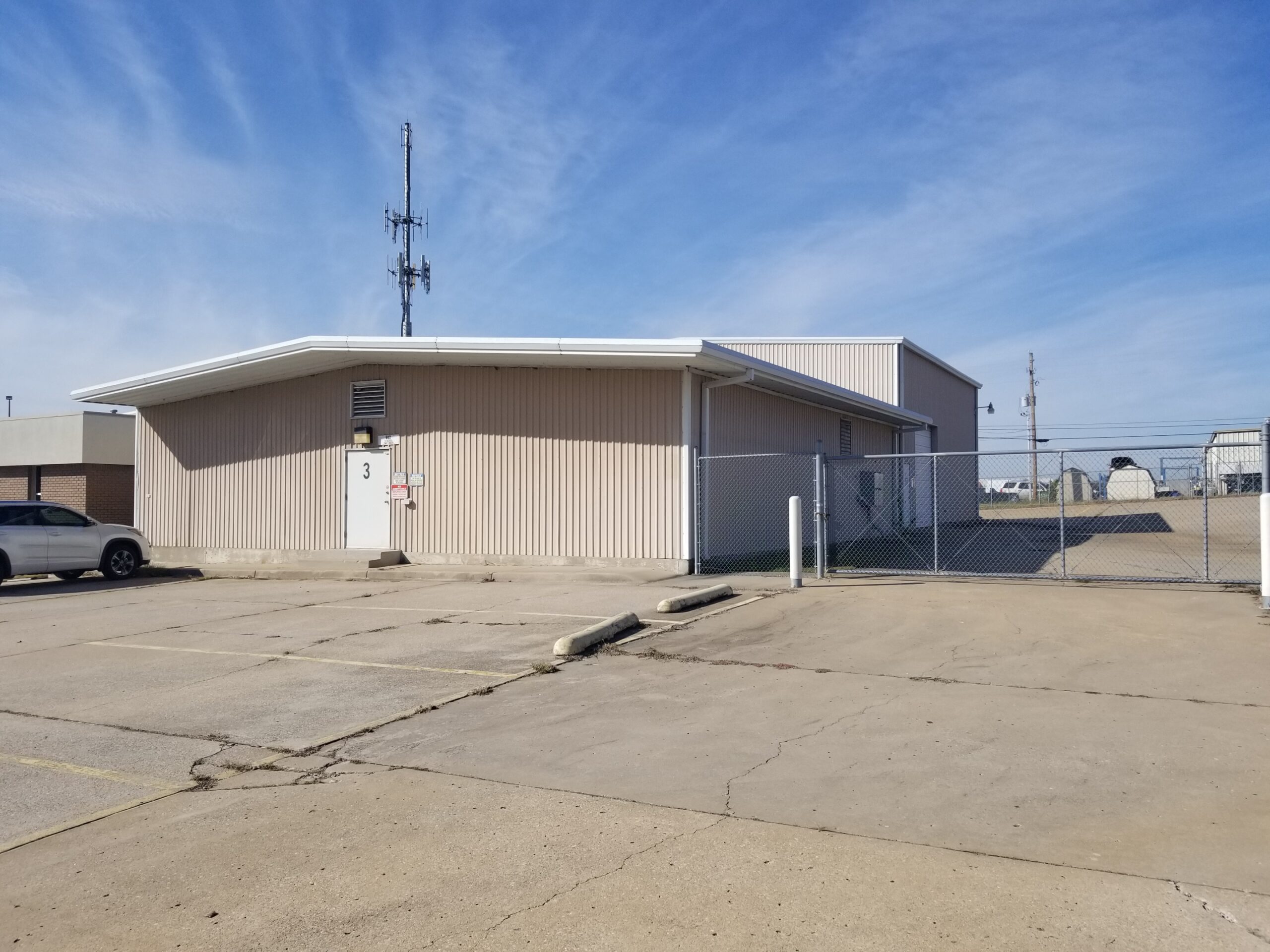 502-602 N. Redbud Ave.